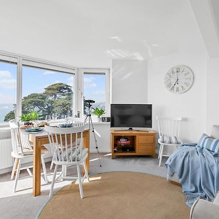 Wellswood Apartment - Sunny Apartment With Stunning Sea Views And Private Balcony 토키 외부 사진