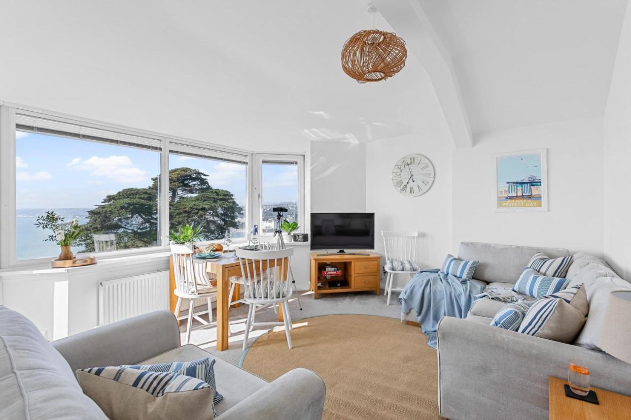 Wellswood Apartment - Sunny Apartment With Stunning Sea Views And Private Balcony 토키 외부 사진