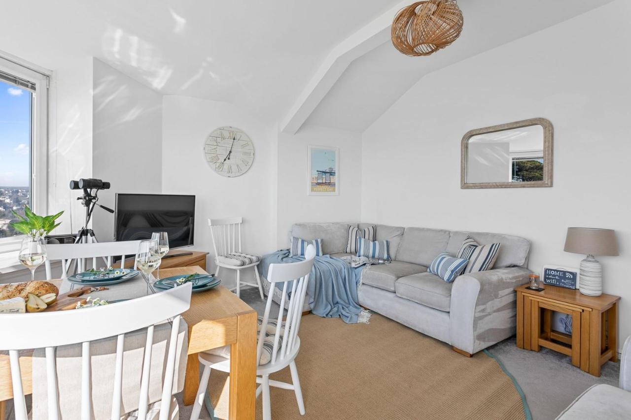 Wellswood Apartment - Sunny Apartment With Stunning Sea Views And Private Balcony 토키 외부 사진